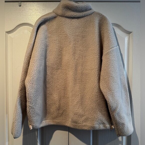 Wilo the Label Cream Fleece Pullover with Snap Collar and Cinching - Size M - Picture 2 of 6